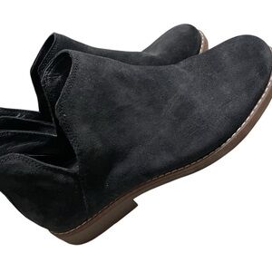 Hush Puppies Women's Black Ankle Booties